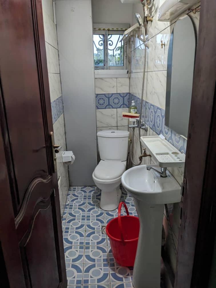 Residence 2K Studio Meuble-Chapelle Symbock-Gardien-Wifi-Location Vehicule Yaoundé Exteriör bild